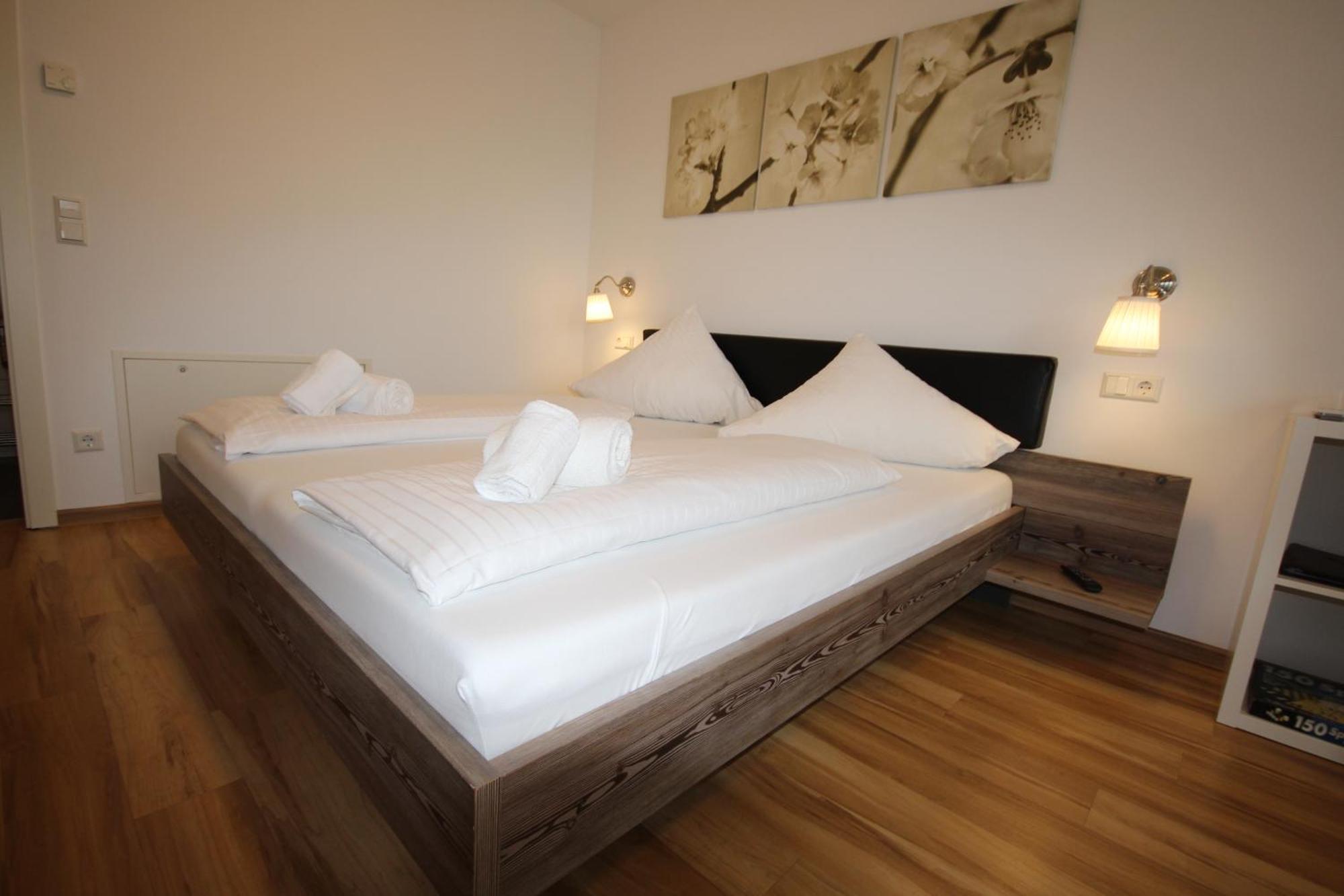 Kern Apartments روست المظهر الخارجي الصورة