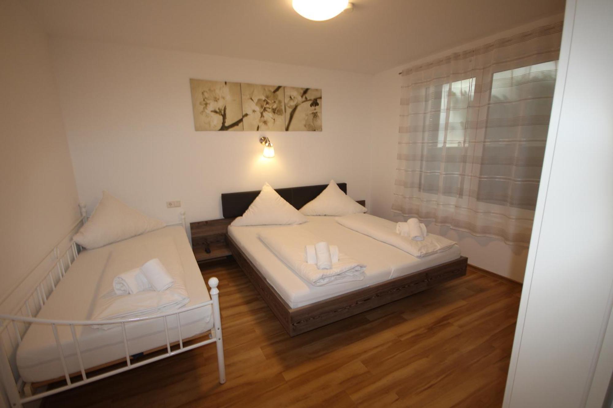 Kern Apartments روست المظهر الخارجي الصورة